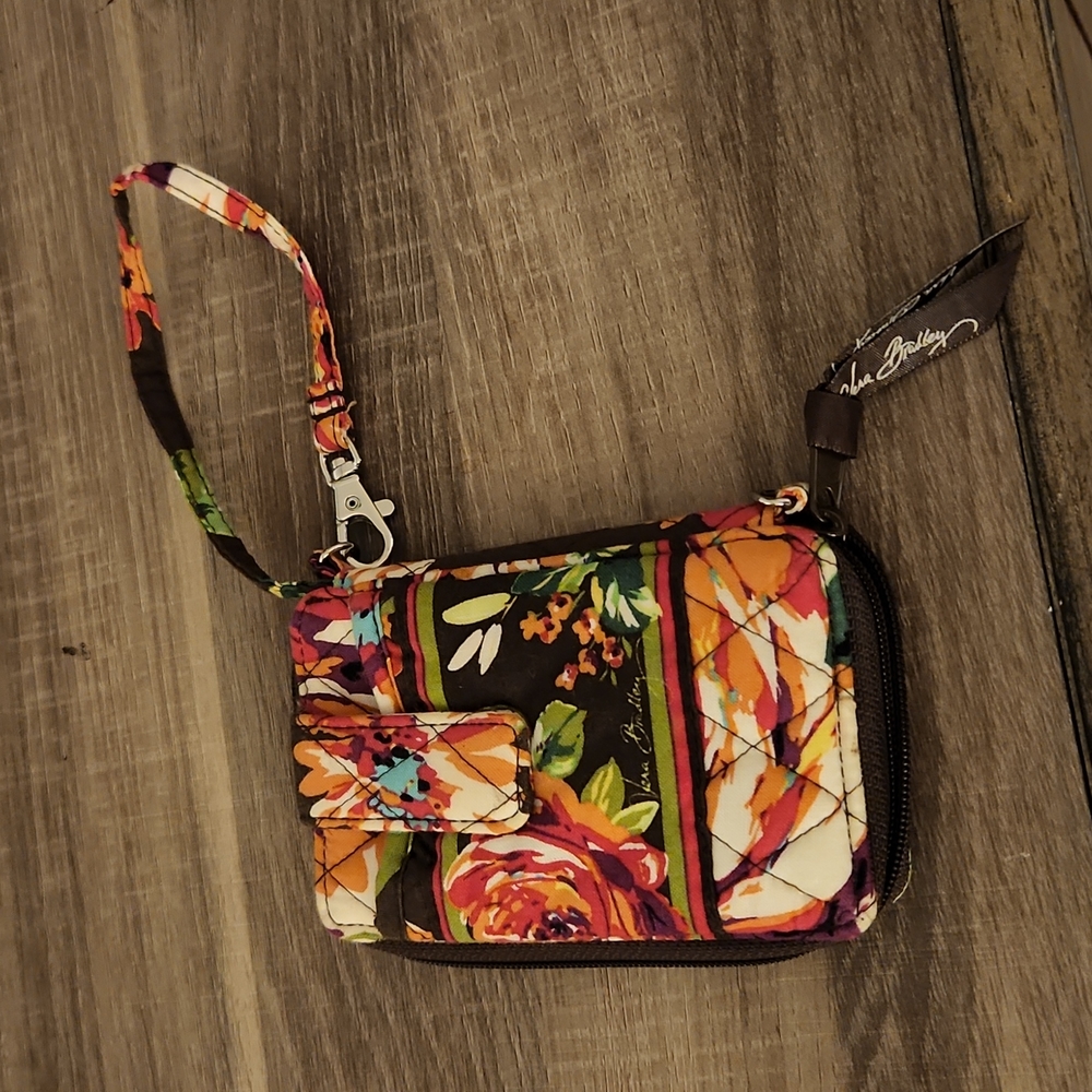 Vera Bradley floral wristlet